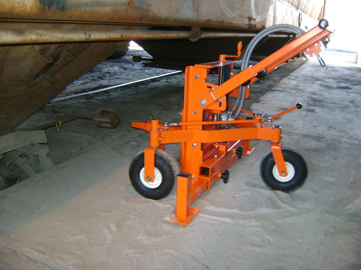 Railcar Unloading of bulk materials